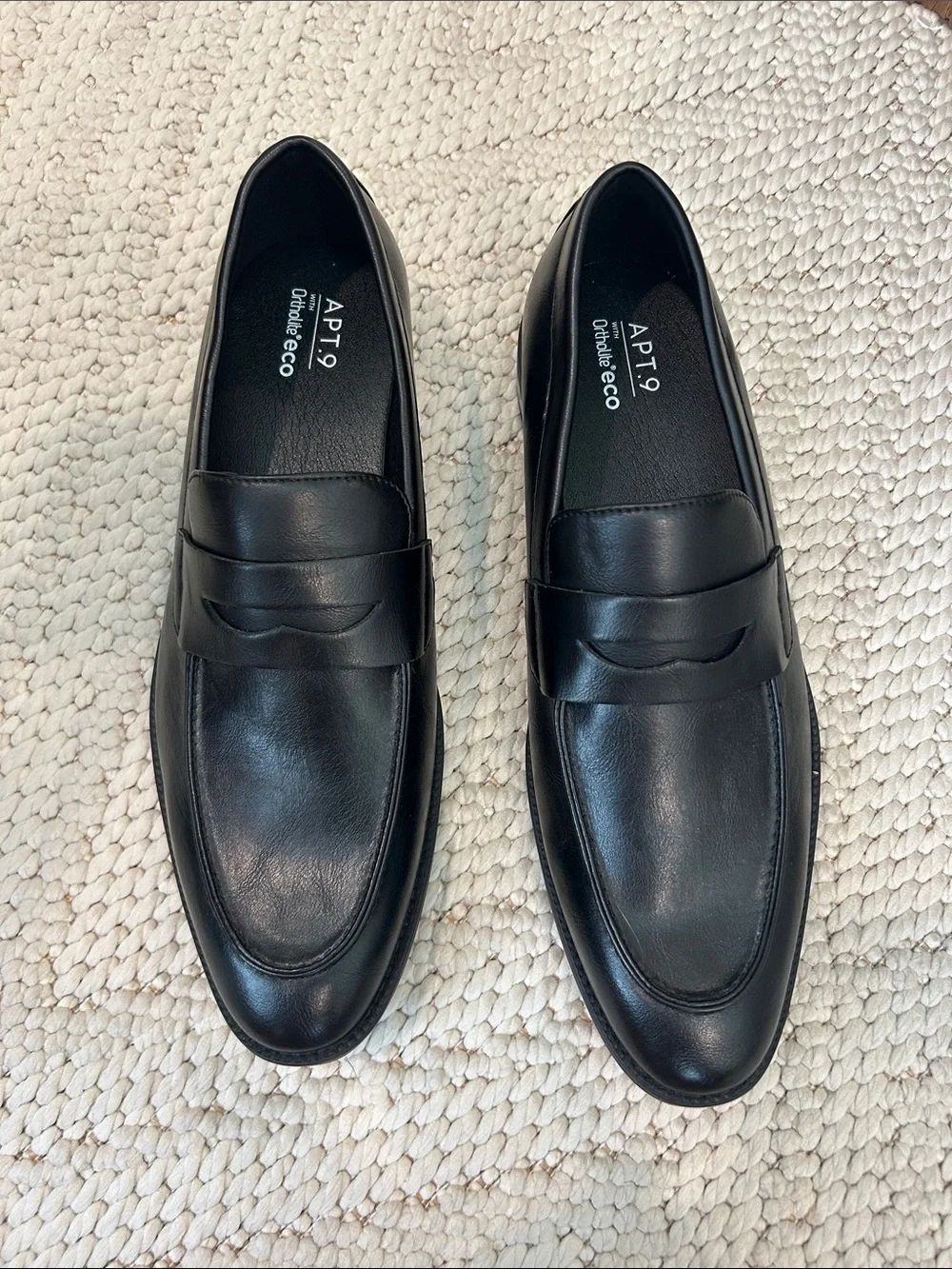 Men's Black Leather Penny Loafers